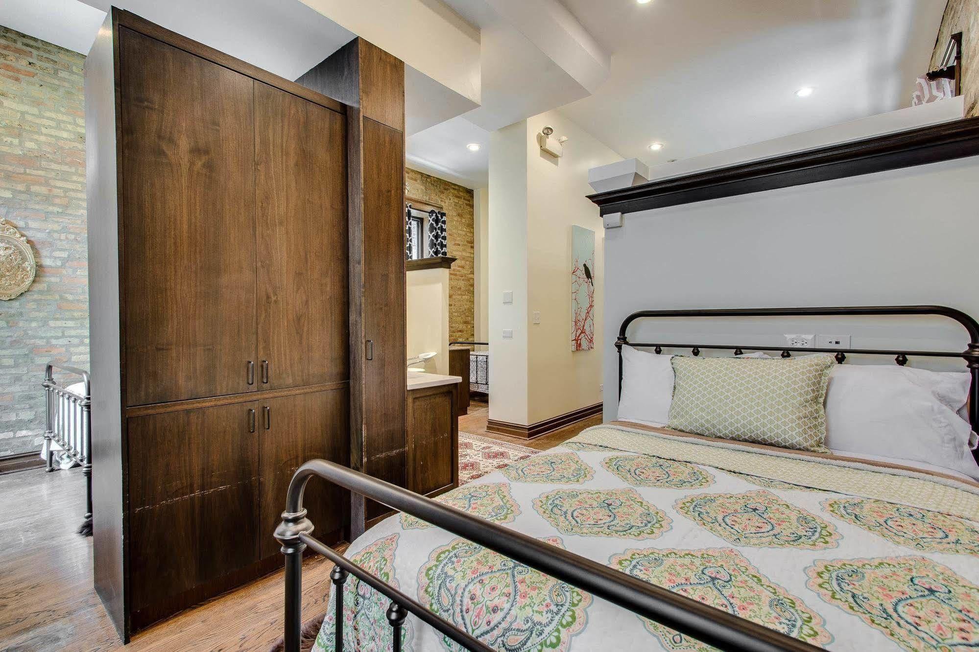 Ruby Room (Adults Only) Chicago Ngoại thất bức ảnh