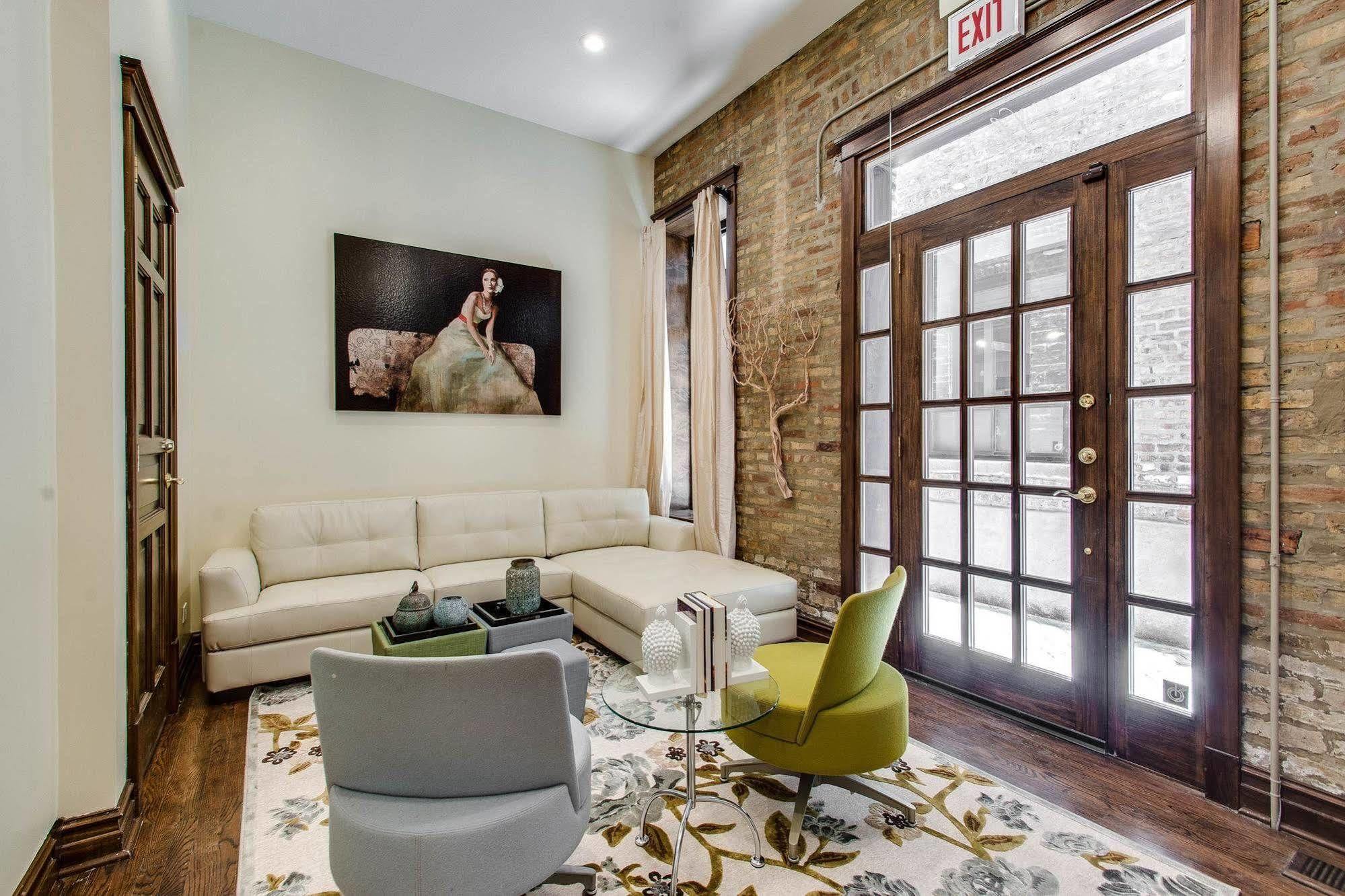 Ruby Room (Adults Only) Chicago Ngoại thất bức ảnh